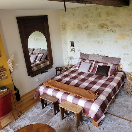 Chambre Vigne avec salle de bain privée Lugon et l’Ile du Carney Extérieur photo